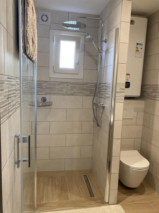 Cosy A 500m De La Apartment Frejus