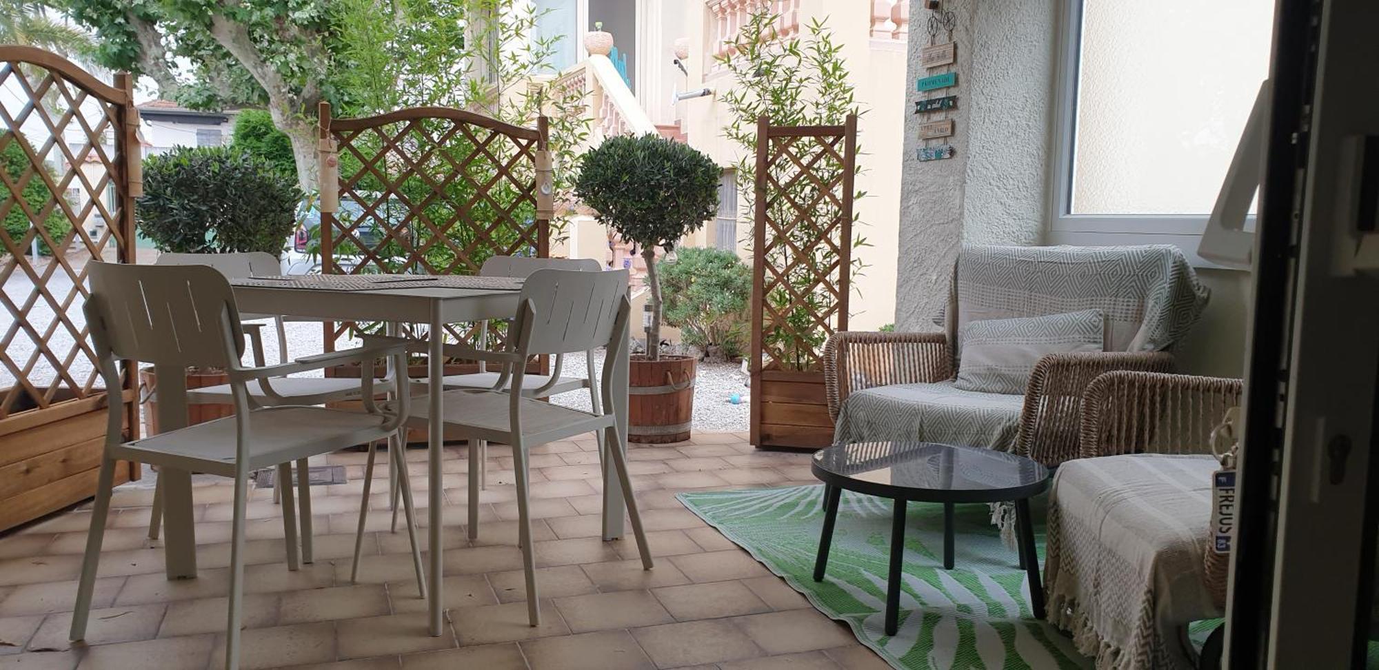 Appartement Cosy A 500m De La Fréjus